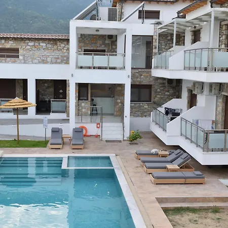 Dioscuri Deluxe Apartments