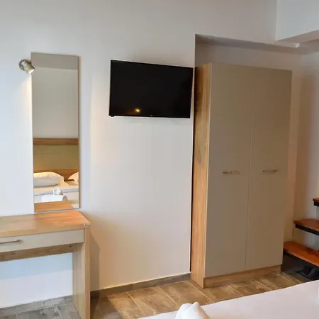 شقة فندقية Dioscuri Deluxe Apartments خْريسيا أموذيا
